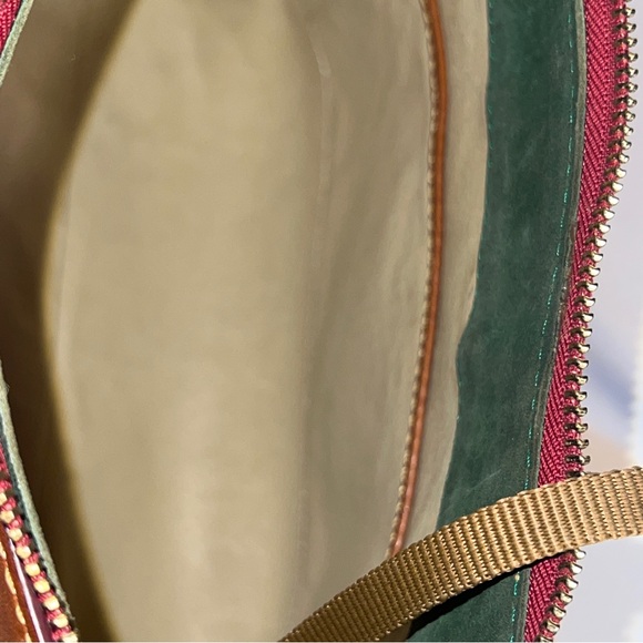 Vintage Dooney & Bourke 1975 Tan Leather Hobo Bag     RARE! - Picture 9 of 16